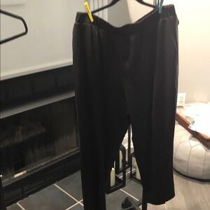 BloomChic Black Pull-On Skirt